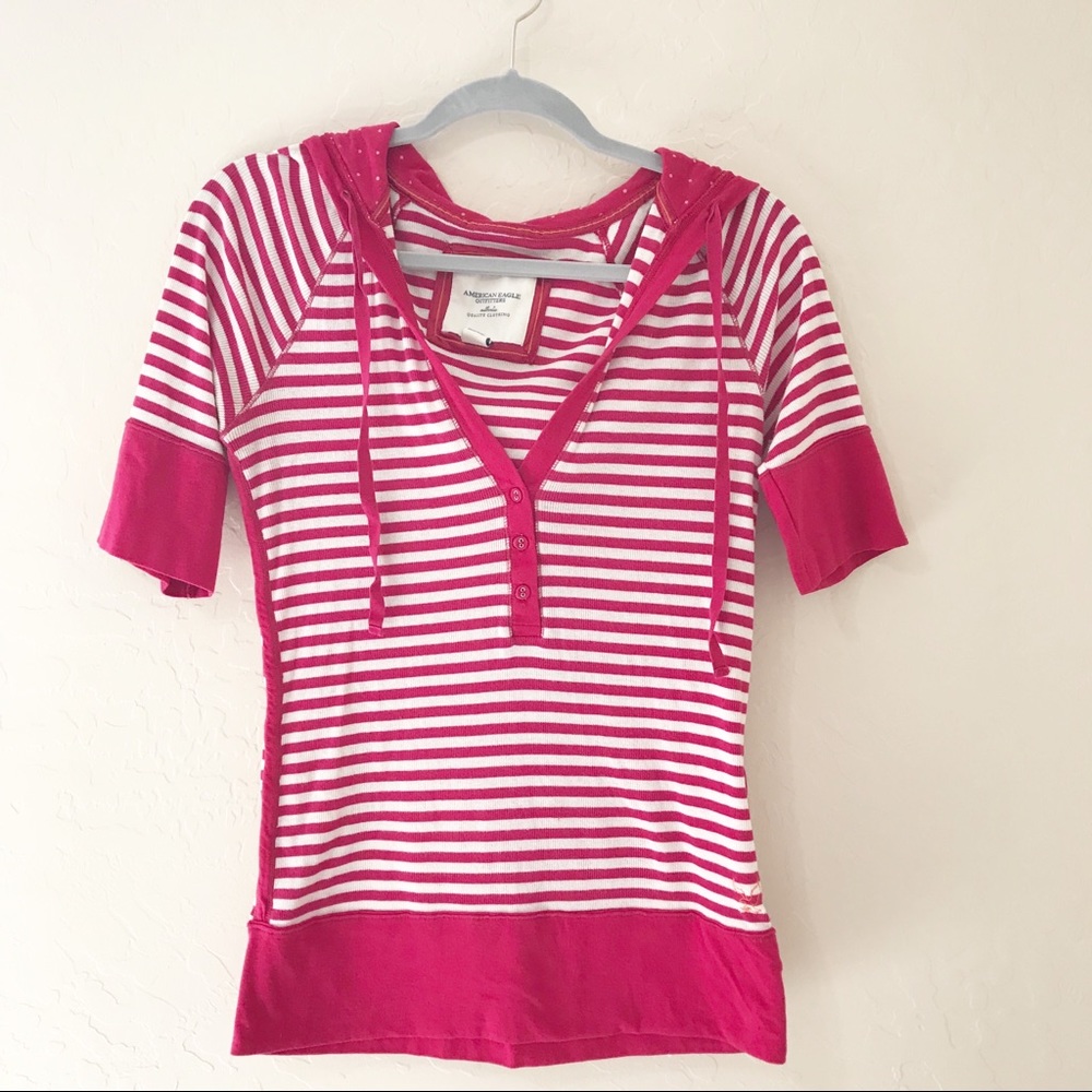 American Eagle Pink/White sweatshirt with hoodies